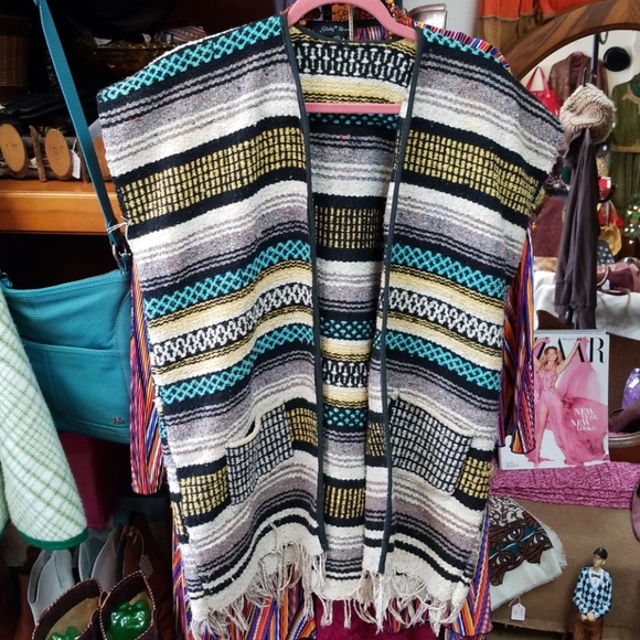 Ethnic Vest - Picture 1 of 4
